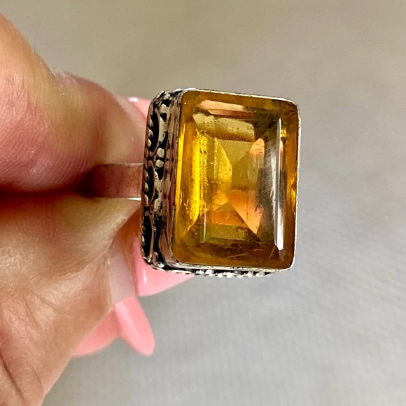 Jewelry - 🔥💕 Citrine set in Silver ring ❤️🌹
